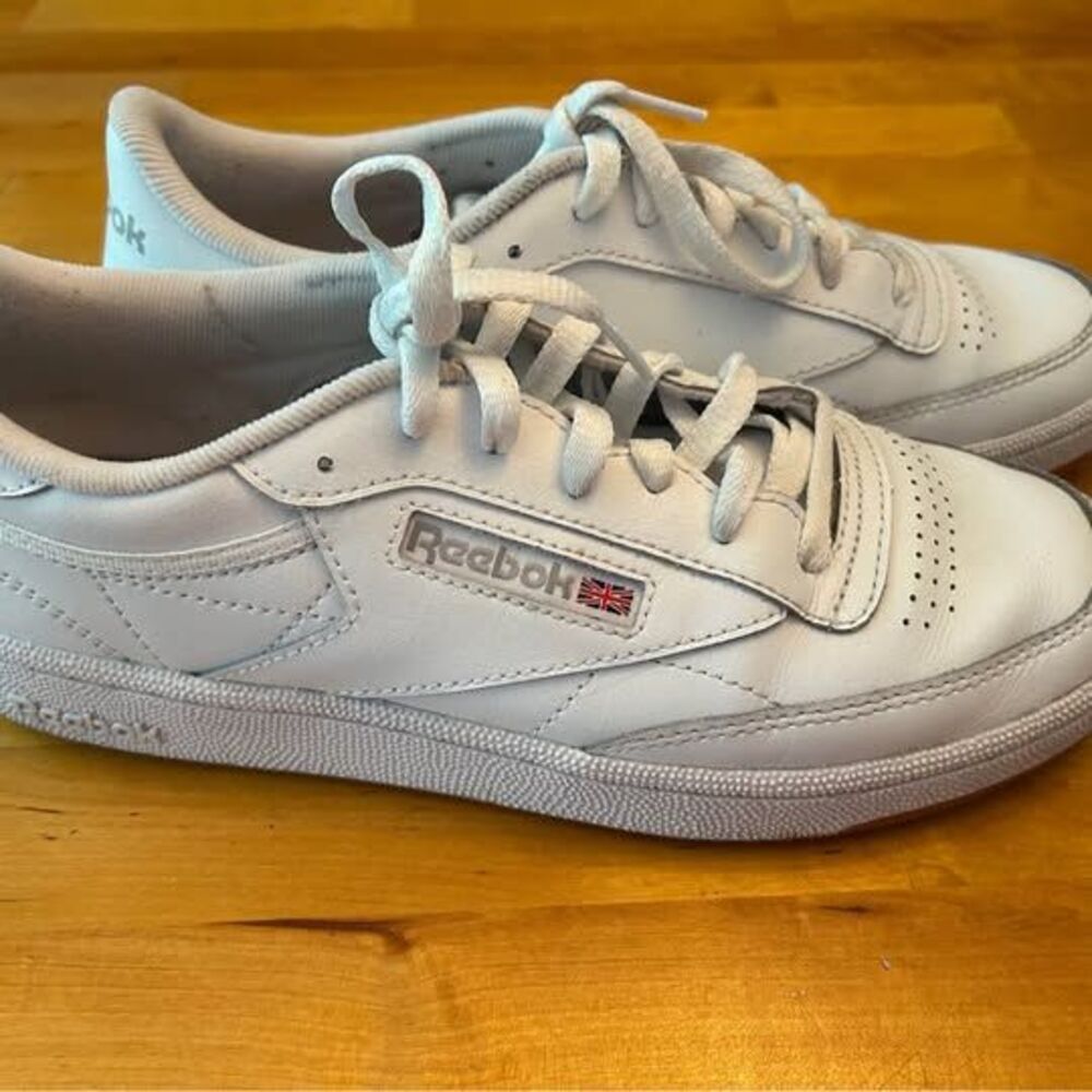 Women’s  Reebok Club C 85 White Sneakers Size 9.5 Like New